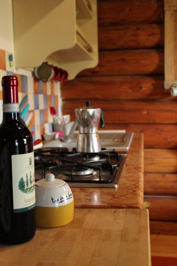 B&B Le Corone - Chalet Nel Bosco Cavalo Eksteriør billede