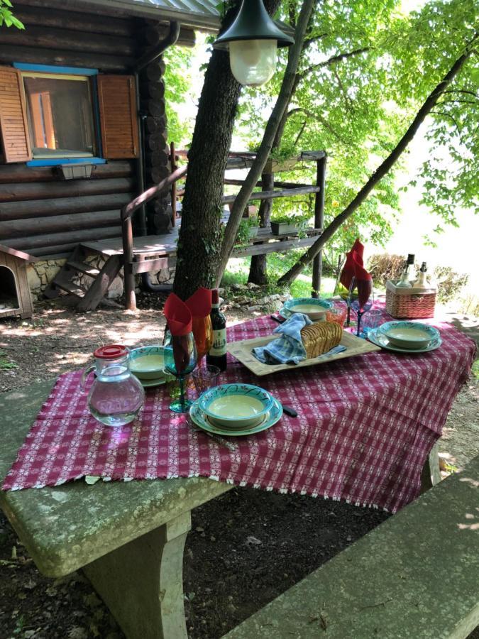 B&B Le Corone - Chalet Nel Bosco Cavalo Eksteriør billede