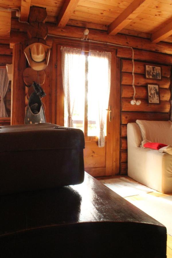 B&B Le Corone - Chalet Nel Bosco Cavalo Eksteriør billede